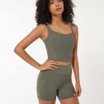 Wholesale Fashionable Women Fitness Crop Top Manufacturers